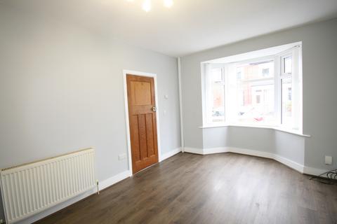 3 bedroom terraced house to rent, Cooke Street, Failsworth M35