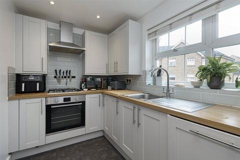 2 bedroom apartment for sale, Pettacre Close, Woolwich SE28