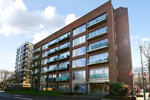 1 bedroom flat for sale, Ash House, Staines TW18