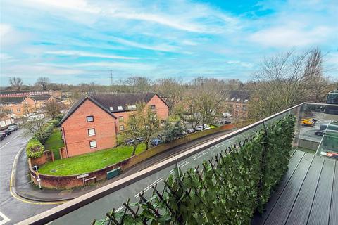 1 bedroom flat for sale, Ash House, Staines TW18