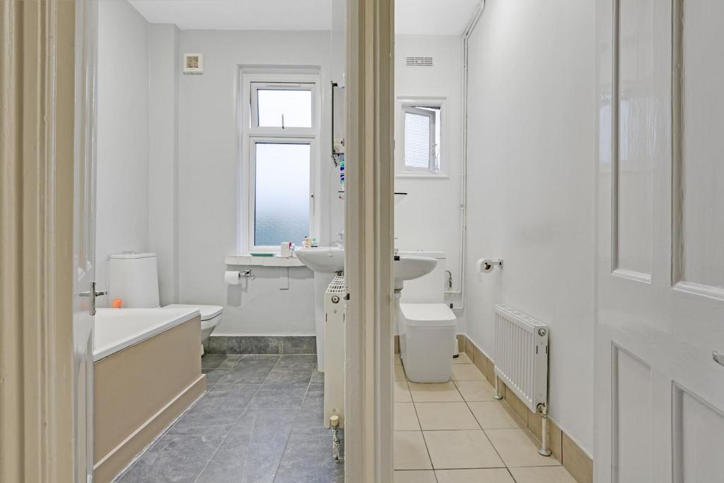 11-cc2b05-ea63 JHProp Wpen- 56 Cranston Road - 28.jp