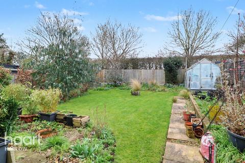 3 bedroom semi-detached house for sale, Hawkenbury, Harlow