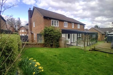 undefined, Englefield Green,  Surrey,  TW20