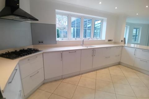 undefined, Englefield Green,  Surrey,  TW20