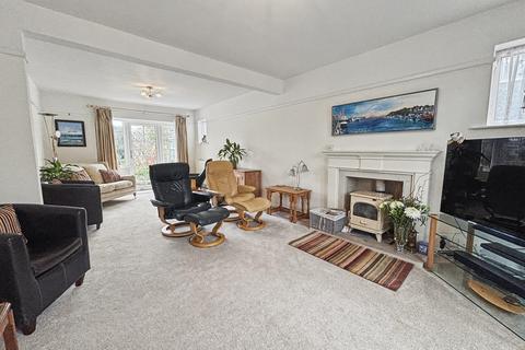 4 bedroom detached house for sale, Rodwell