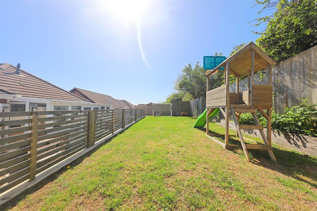 Nicholas james meads ave garden 2.jpg