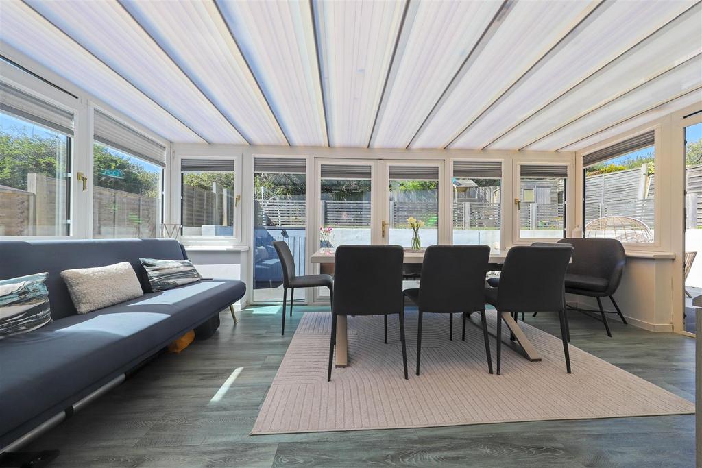 Nicholas james meads ave dining .jpg