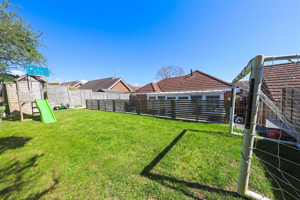 Nicholas james meads ave garden 4.jpg