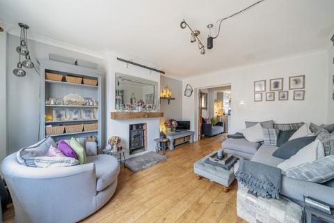 4 bedroom semi-detached house for sale, Braycourt Avenue, Walton-On-Thames, Surrey, KT12