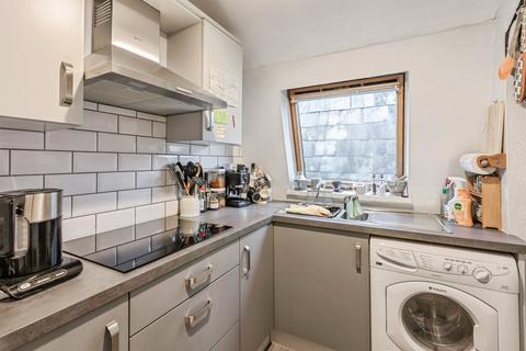 2 bedroom flat for sale, College Avenue, Plymouth