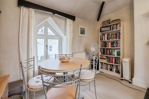 2 bedroom flat for sale, College Avenue, Plymouth