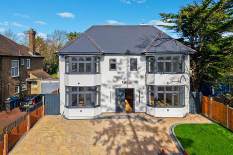 5 bedroom detached house for sale, Gloucester Road, Barnet, EN5