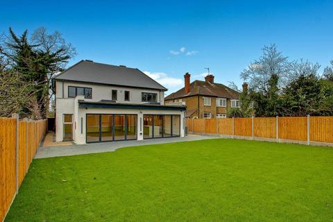 5 bedroom detached house for sale, Gloucester Road, Barnet, EN5