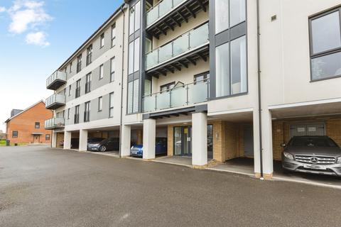 undefined, Ruston Close, Reading