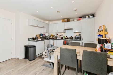 undefined, Ruston Close, Reading