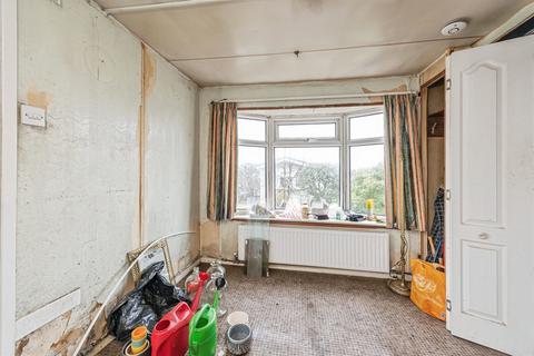 undefined, Lesley Way, Crosland Hill, Huddersfield