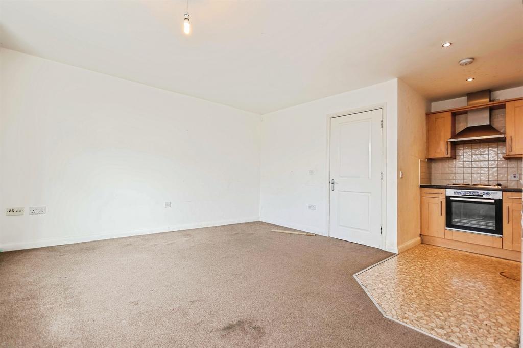 Apartment in Birmingham, West Midlands - View 3