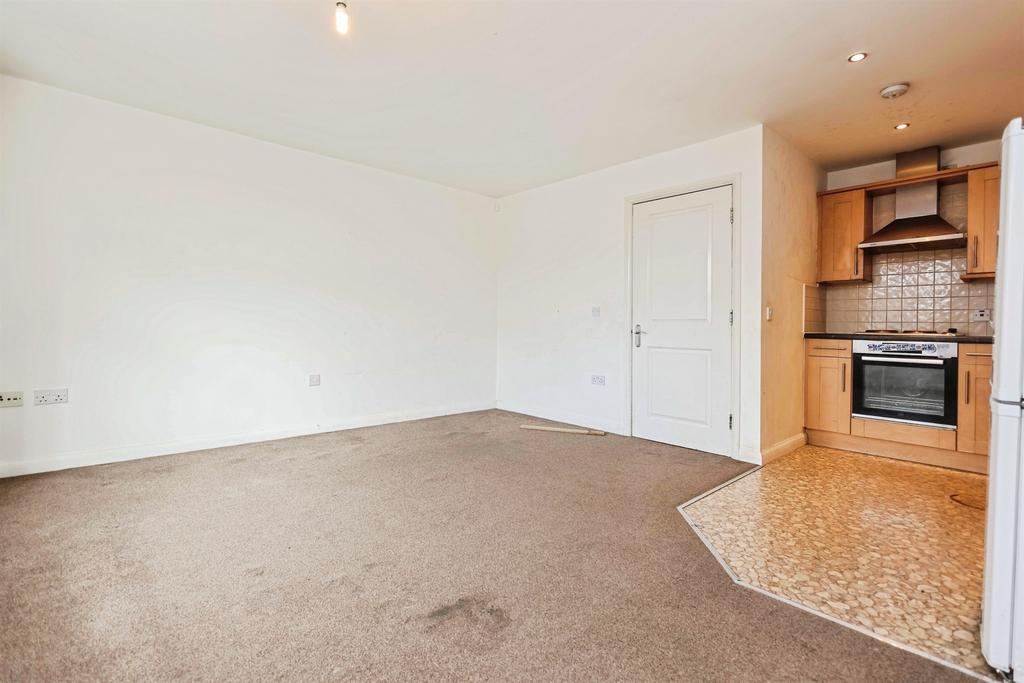 Apartment in Birmingham, West Midlands - View 4