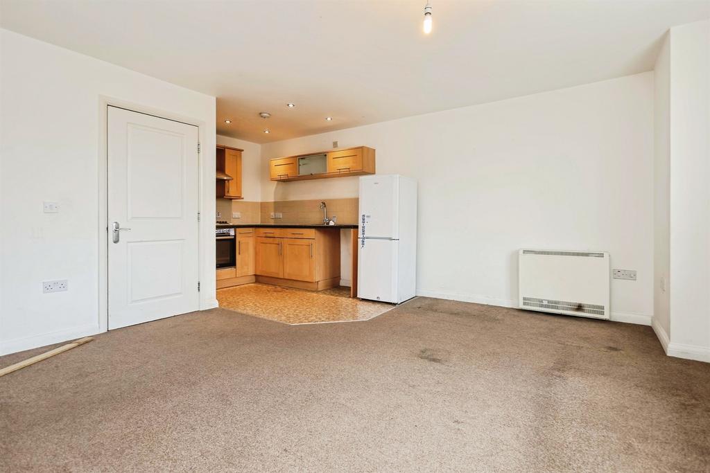 Apartment in Birmingham, West Midlands - View 5