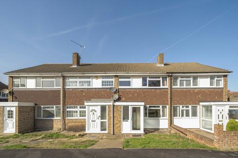 3 bedroom terraced house for sale, Sussex Close, Ilford