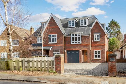 4 bedroom detached house for sale, Westcar Lane, Walton-on-Thames, KT12