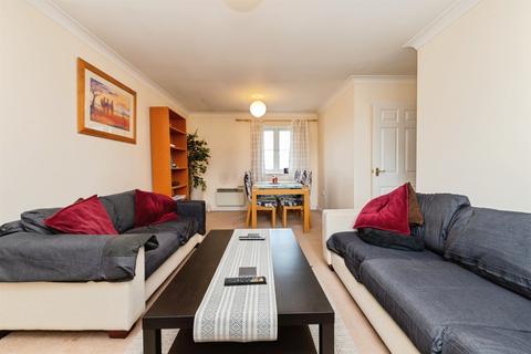 2 bedroom flat for sale, Epsom Close, Stevenage