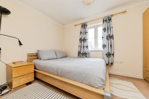 2 bedroom flat for sale, Epsom Close, Stevenage