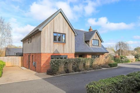 4 bedroom detached house for sale, Souchez Gardens, Salisbury, Wiltshire, SP2