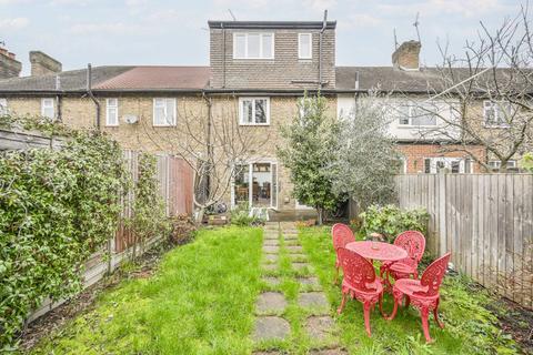 4 bedroom terraced house for sale, Penrhyn Avenue, Lloyd Park, London, E17