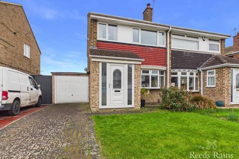 3 bedroom semi-detached house for sale, Hartforth Avenue, North Yorkshire TS5