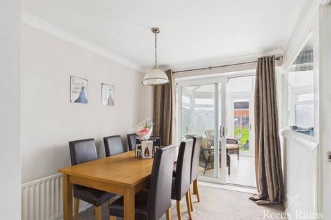 3 bedroom semi-detached house for sale, Hartforth Avenue, North Yorkshire TS5