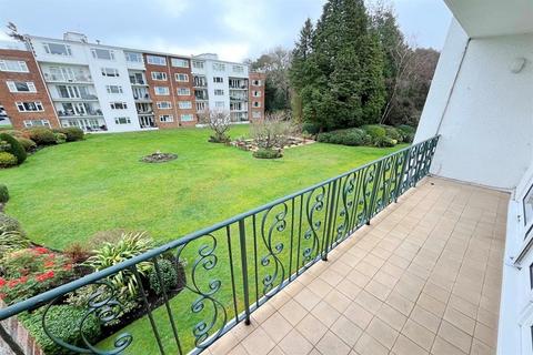 3 bedroom flat to rent, Bournemouth