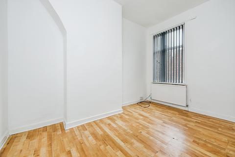 3 bedroom terraced house to rent, Malvern Road, Merseyside L6