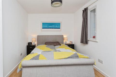 2 bedroom flat for sale, Nash Way, Kenton, HARROW