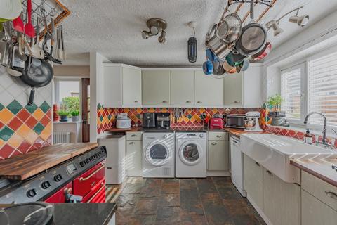 3 bedroom semi-detached house for sale, Martyrs Avenue, Crawley