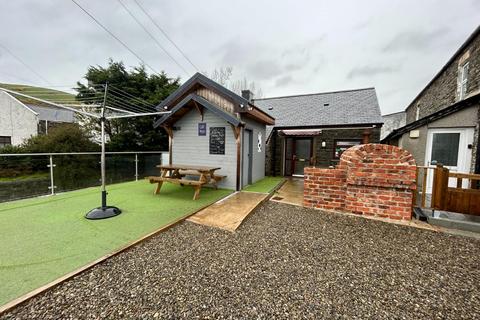 Property to rent - Llanrhystud SY23