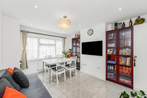 2 bedroom maisonette for sale, Frances Road, Chingford