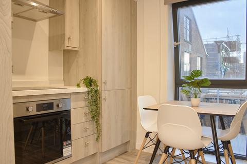 3 bedroom flat to rent, at Nationwide, 70, Paintworks BS4