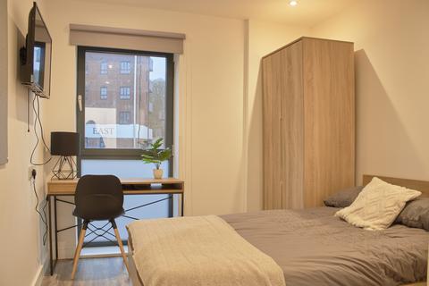 3 bedroom flat to rent, at Nationwide, 70, Paintworks BS4
