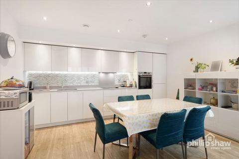 2 bedroom flat for sale, Lyon Road, Harrow, HA1