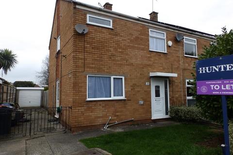 3 bedroom semi-detached house to rent, Ross Drive, Great Sutton, Ellesmere Port