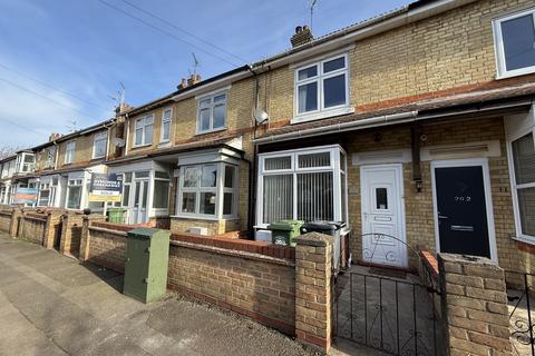 3 bedroom terraced house to rent, Belsize Avenue, PETERBOROUGH PE2