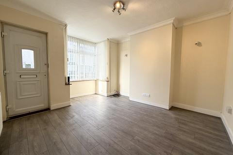 3 bedroom terraced house to rent, Belsize Avenue, PETERBOROUGH PE2