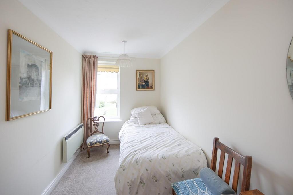15 Oakfield House-9.jpg