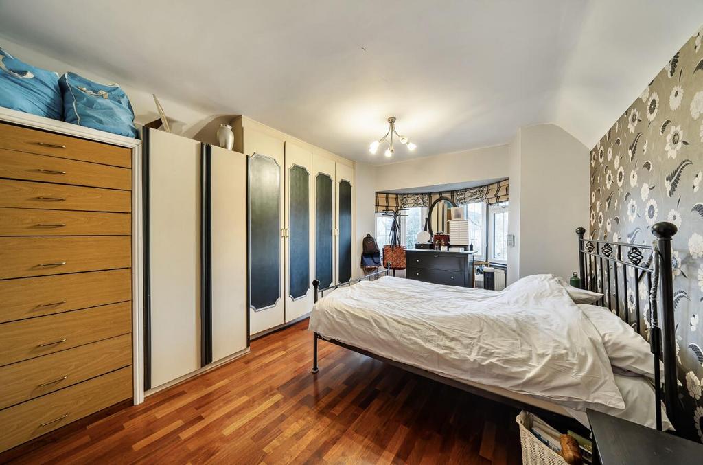 Davidson Frost-Wellings, DFW, Cavendish Drive, HA8