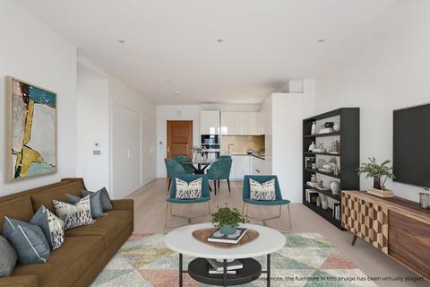 Pinewood Gardens Teddington TW11