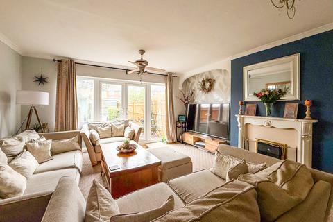 3 bedroom terraced house for sale, Southern Road,  Eastbourne, BN22