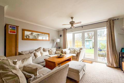 3 bedroom terraced house for sale, Southern Road,  Eastbourne, BN22