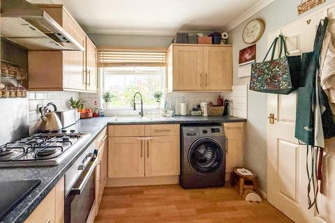3 bedroom terraced house for sale, Southern Road,  Eastbourne, BN22