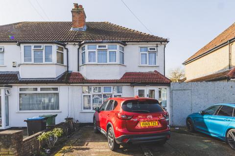 Ravenswood Avenue, Surbiton, KT6